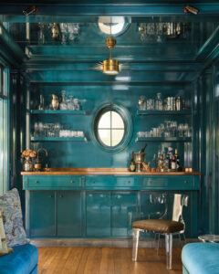 Luxury Bar